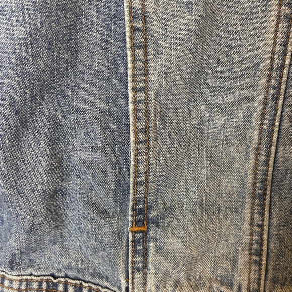 Calvin Klein Jeans Women’s Classic Denim Sandblast Jacket Size XL. - Picture 8 of 9